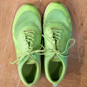 Women’s Nike Thea tennis shoes